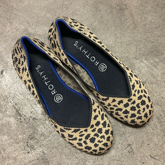 Rothy's Cheetah Print Womens Flats In Size 8 - Picture 1 of 7